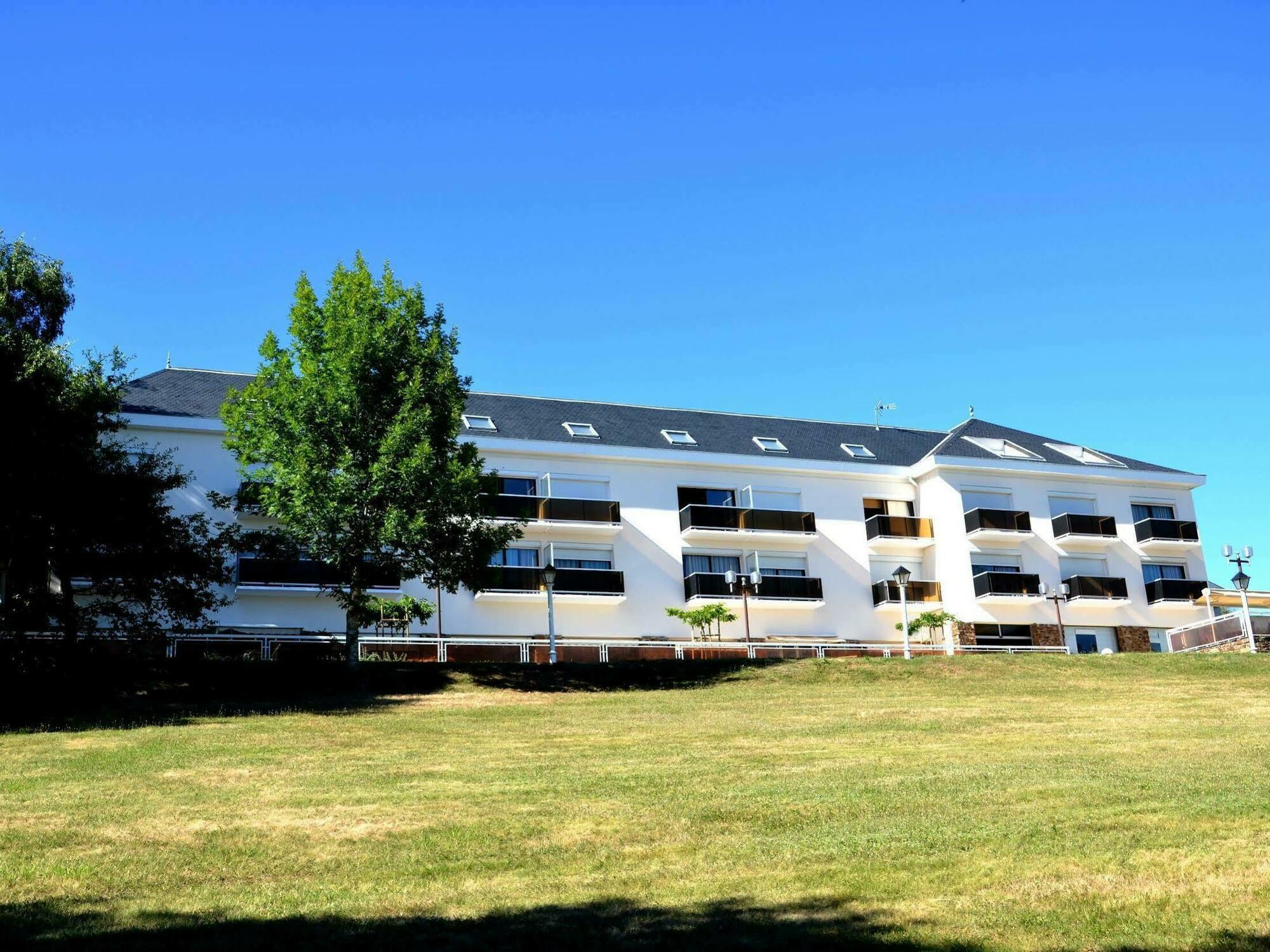 Authentic By Balladins - Rodez / Le Segala Baraqueville Exterior foto